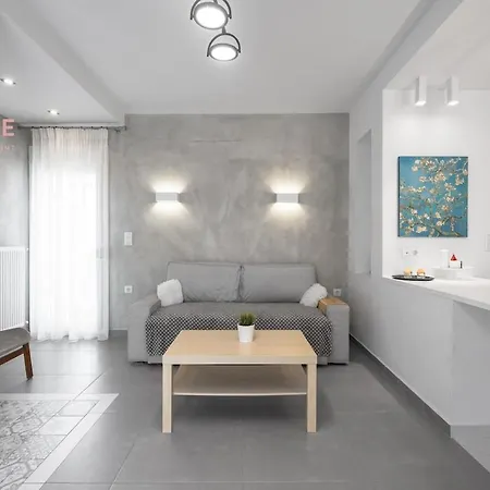 Pendente, Nilie Hospitality Mgmt テッサロニキ